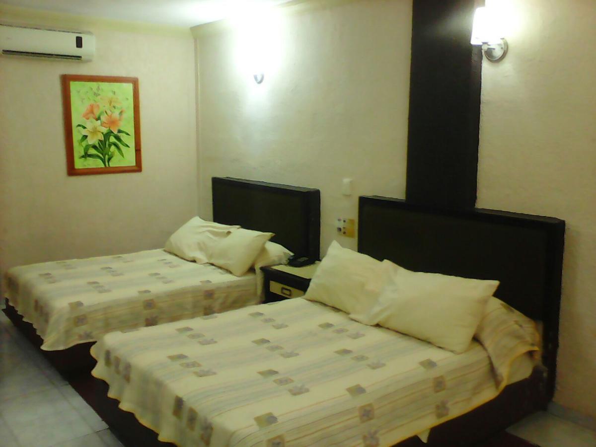 Hotel Safari Тустла-Ґутьєррес Екстер'єр фото